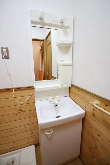 物件内観写真12　(洗面)