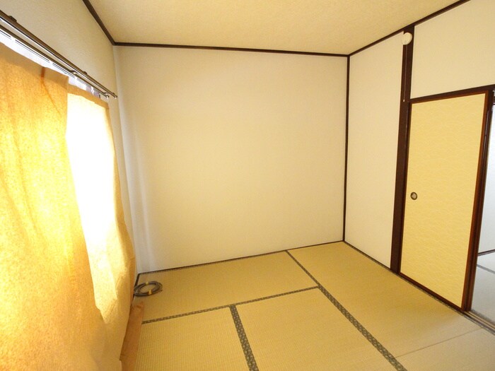 物件内観写真8　(居室)