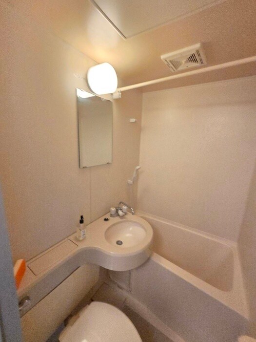 物件内観写真11　(洗面)