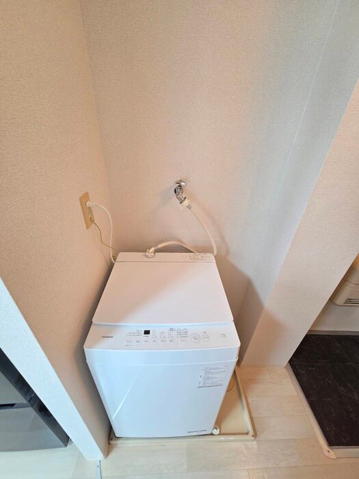 物件内観写真12　(洗濯機置場)