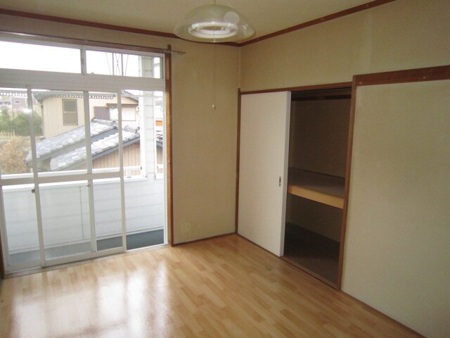 物件内観写真5　(収納)