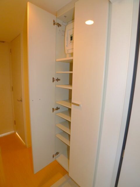 物件内観写真15　(靴箱)
