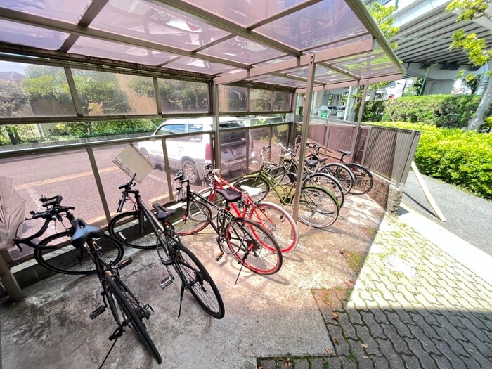 Ｖｉｔａ Ｂｅａｔａの駐輪場