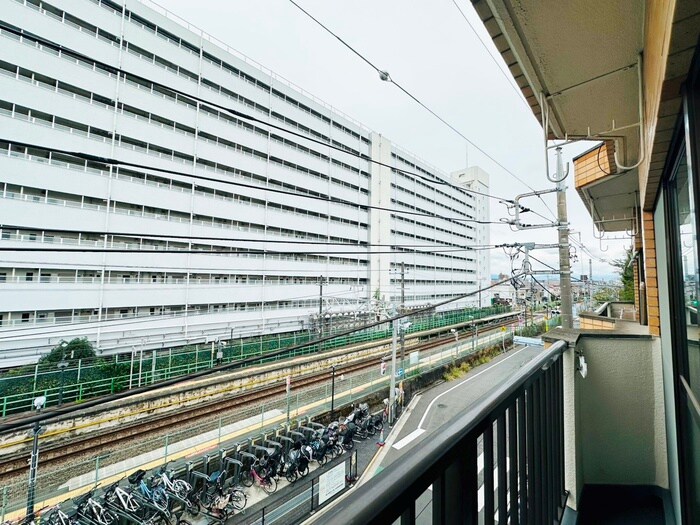 物件内観写真20　(室内からの展望)