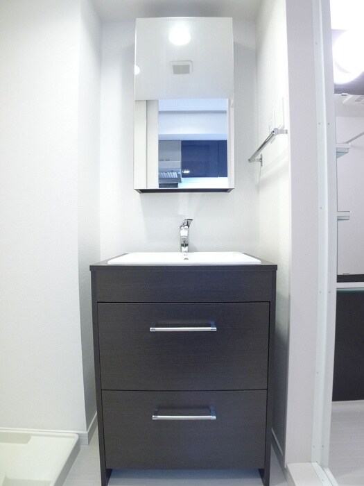 物件内観写真12　(洗面)