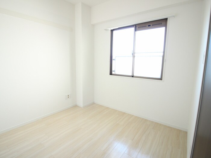 物件内観写真21　(居室)