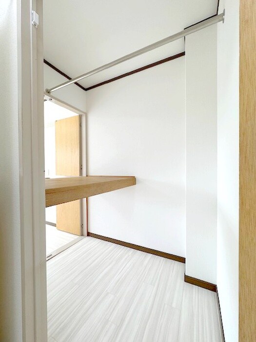 物件内観写真6　(収納)