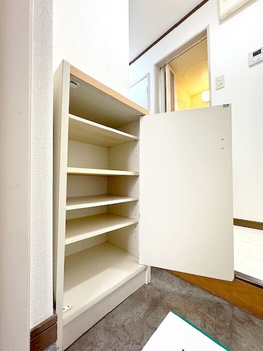 物件内観写真17　(靴箱)