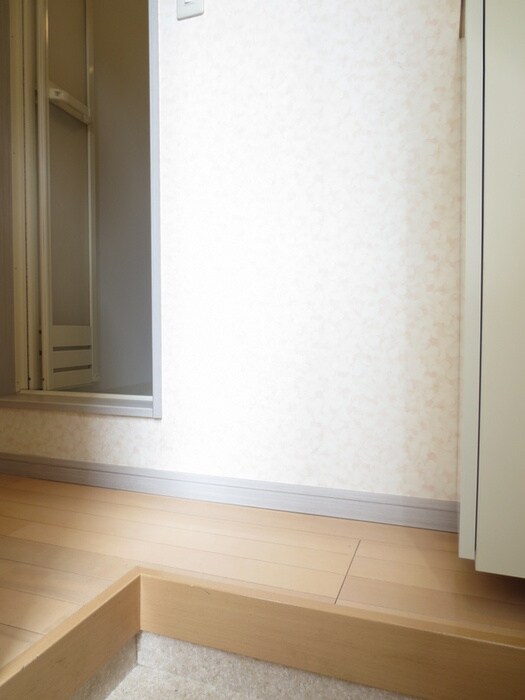 物件内観写真7　(玄関)