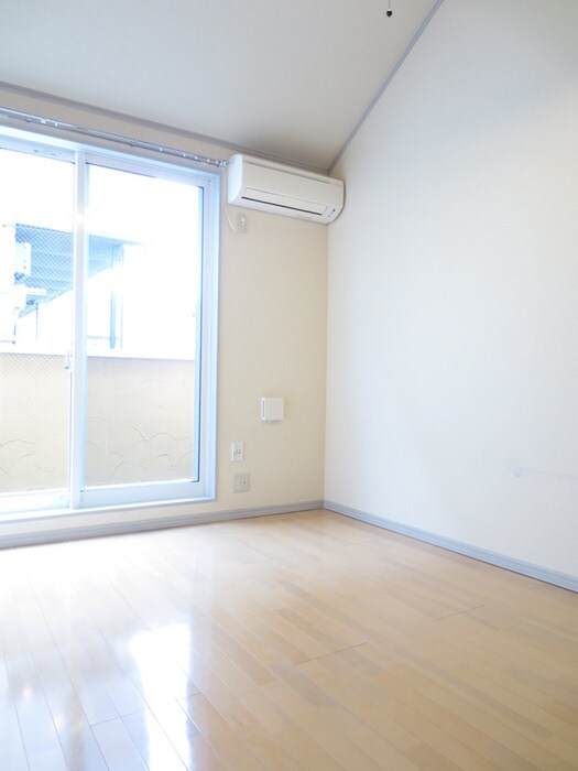 物件内観写真12　(居室)