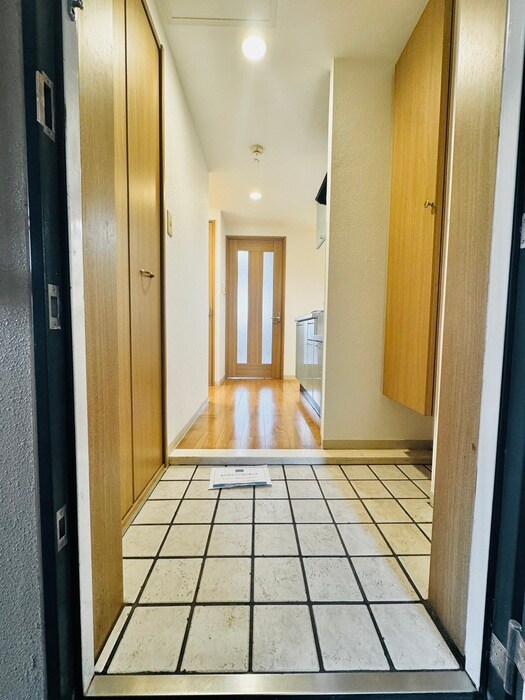 物件内観写真16　(廊下)