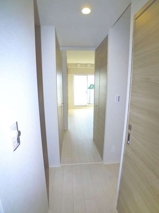 物件内観写真20　(廊下)