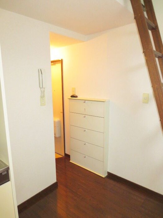 物件内観写真8　(居室)