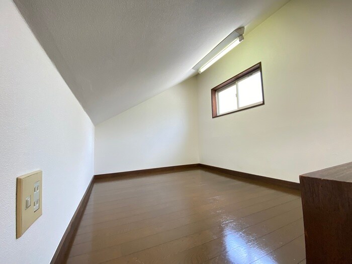 物件内観写真11　(居室)