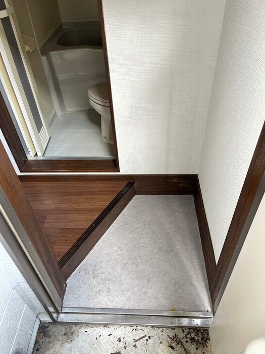 物件内観写真17　(玄関)