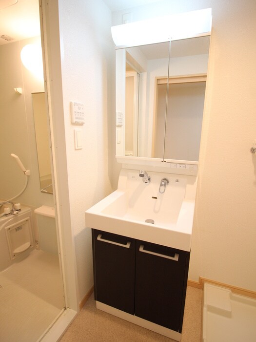 物件内観写真7　(洗面)