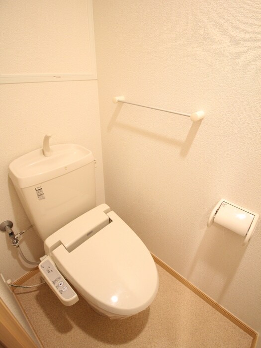 物件内観写真9　(トイレ)