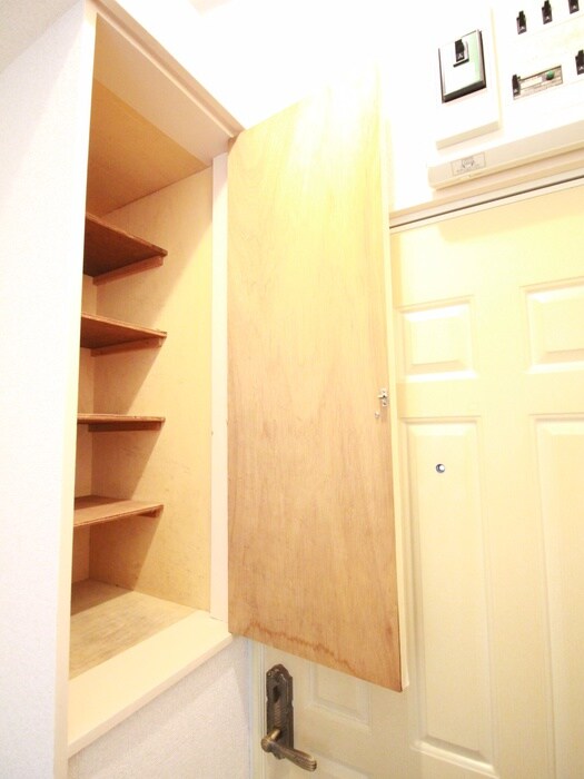 物件内観写真6　(収納)