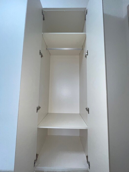 物件内観写真12　(収納)