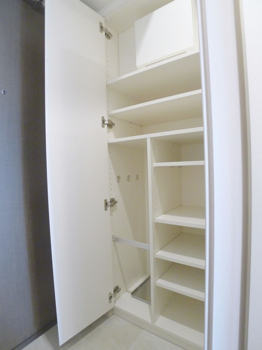 物件内観写真16　(靴箱)