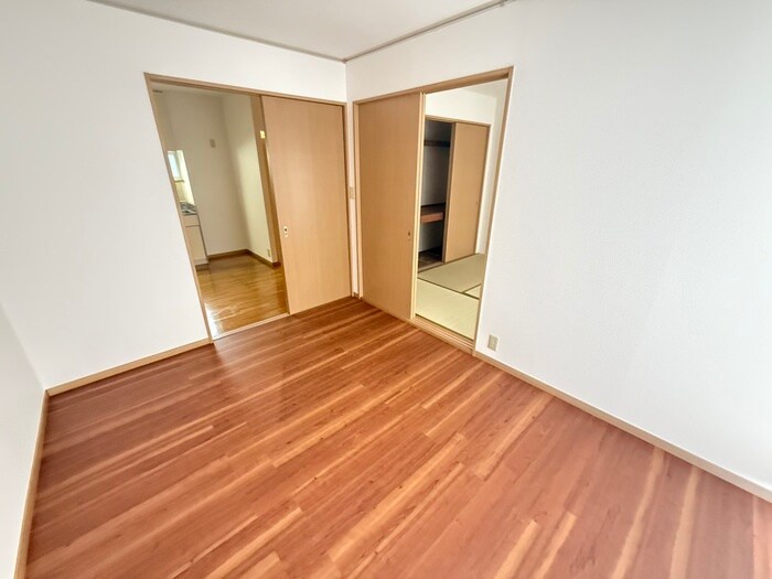 物件内観写真9　(居室)