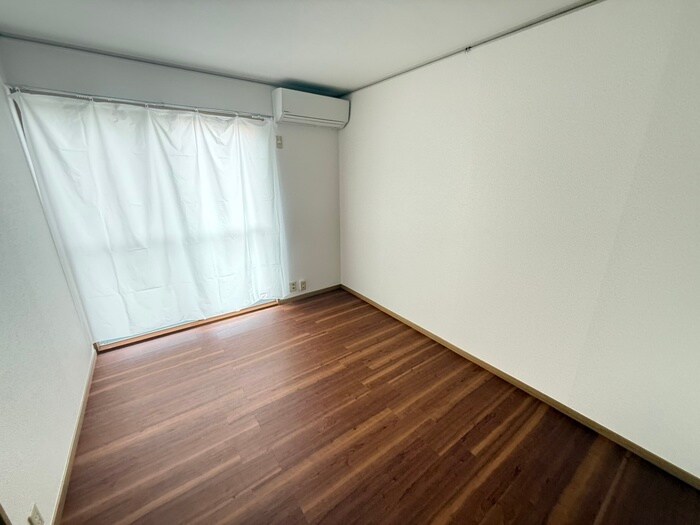 物件内観写真10　(居室)