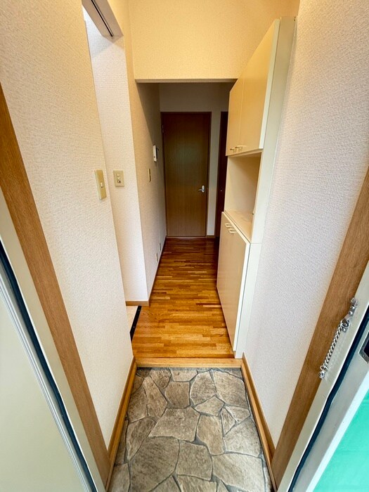 物件内観写真18　(玄関)