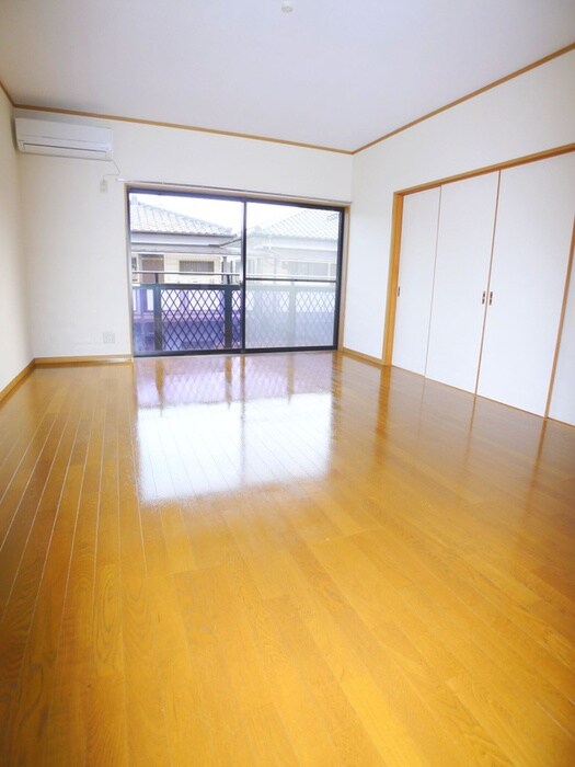 物件内観写真5　(居室)