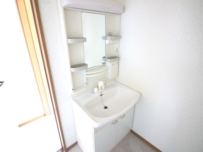 物件内観写真12　(洗面)