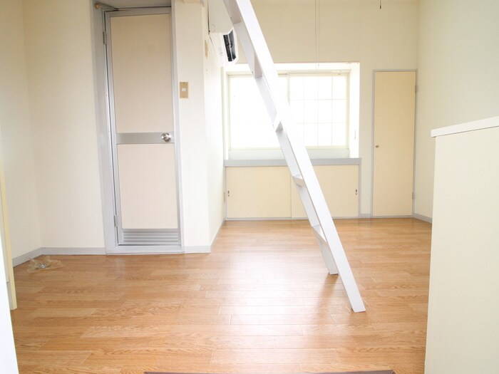 物件内観写真8　(居室)