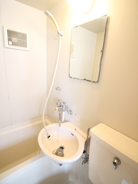 物件内観写真11　(洗面)