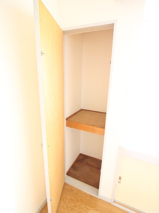 物件内観写真14　(収納)