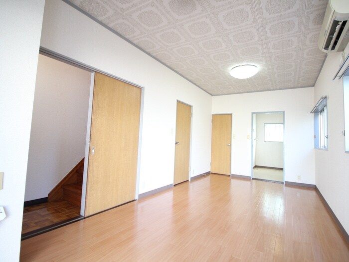 物件内観写真7　(居室)