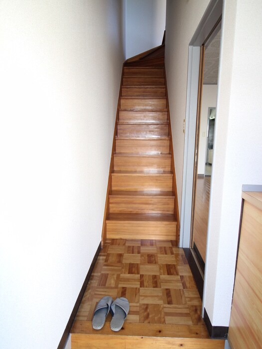 物件内観写真17　(玄関)