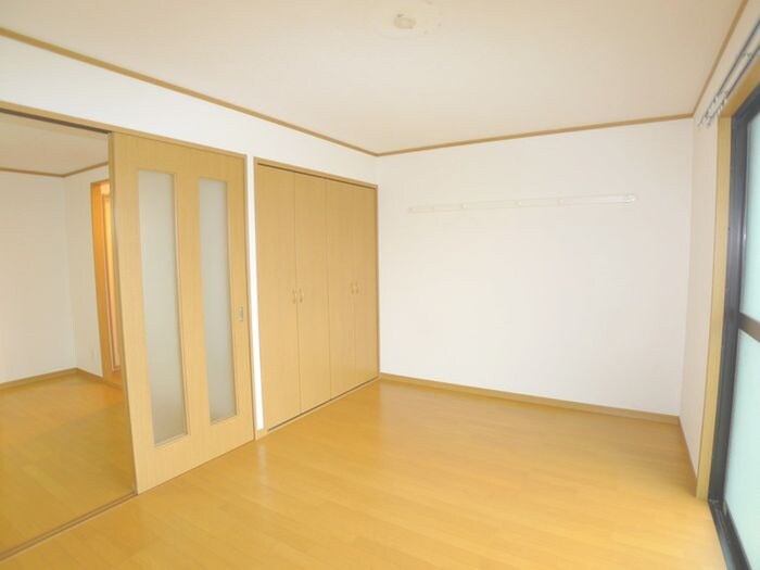 物件内観写真5　(居室)