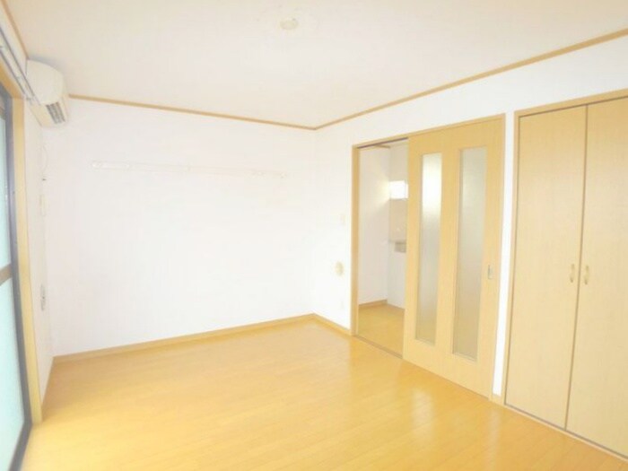 物件内観写真7　(居室)