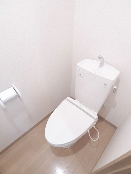 物件内観写真12　(トイレ)