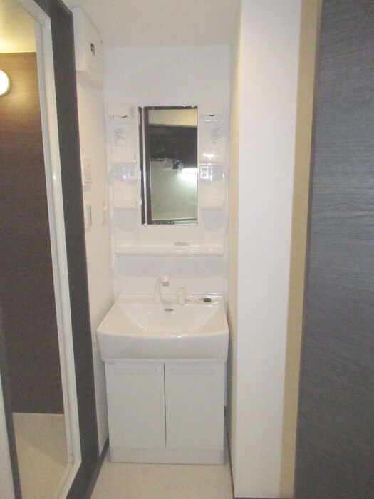 物件内観写真11　(洗面)