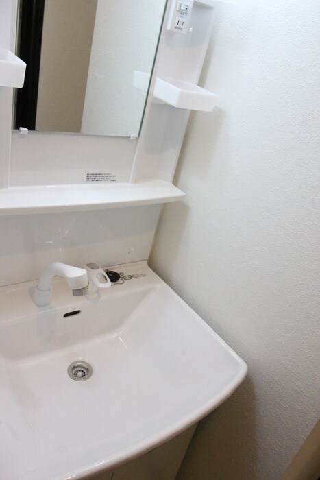 物件内観写真11　(洗面)
