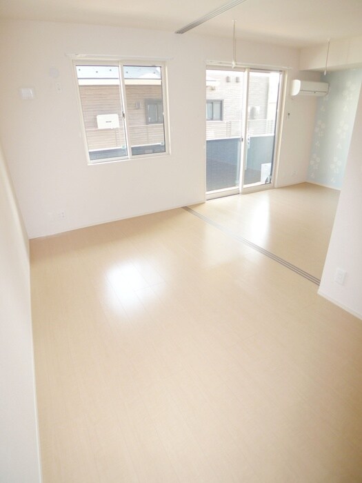 物件内観写真10　(ベランダ・バルコニー)