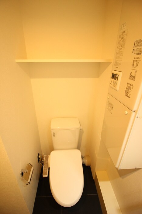 物件内観写真14　(トイレ)