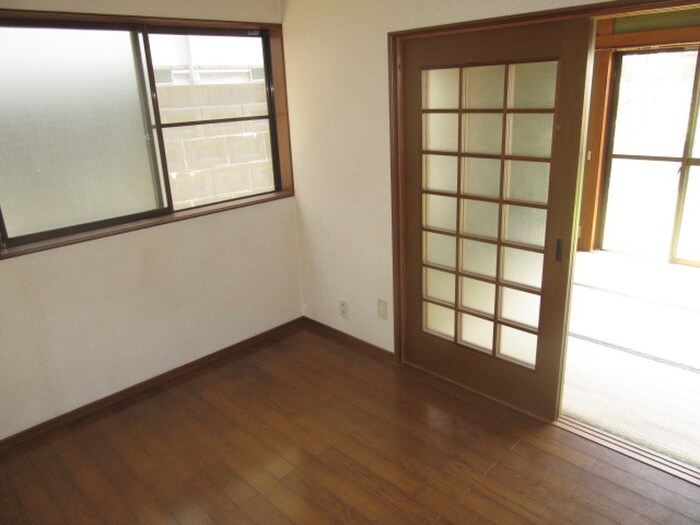 物件内観写真11　(居室)