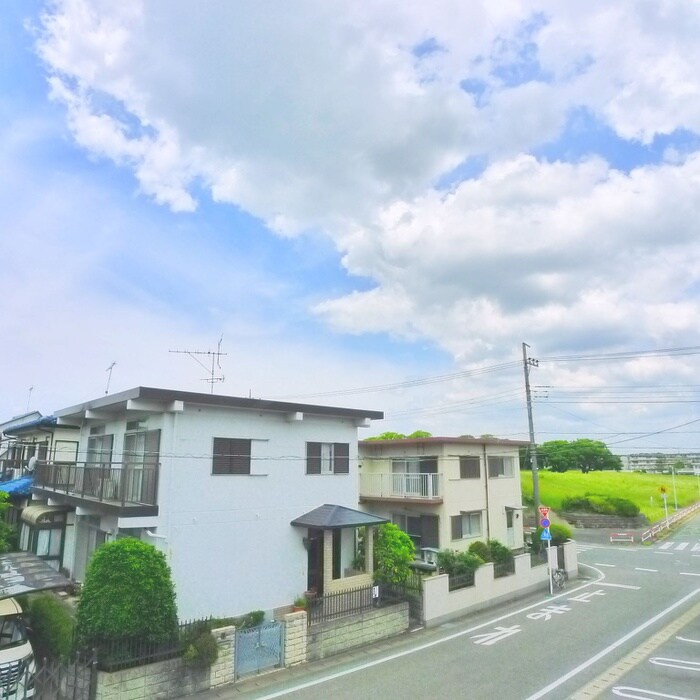 物件内観写真22　(室内からの展望)