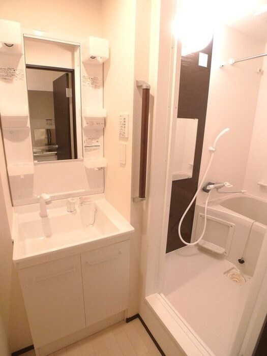 物件内観写真12　(洗面)