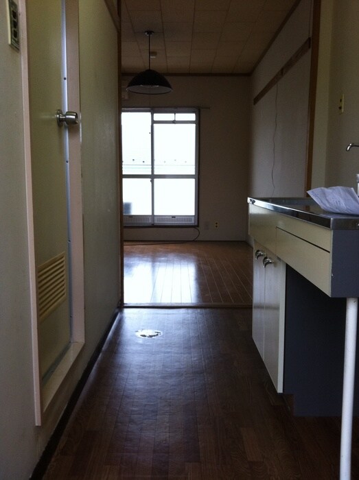 物件内観写真6　(玄関)