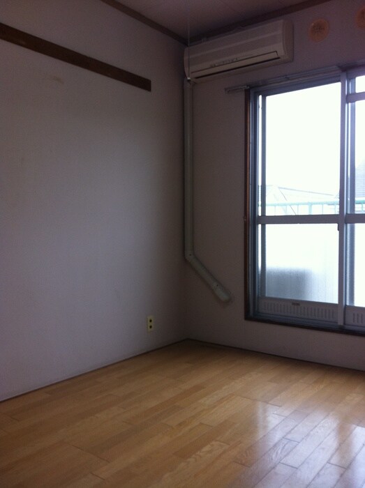 物件内観写真10　(居室)