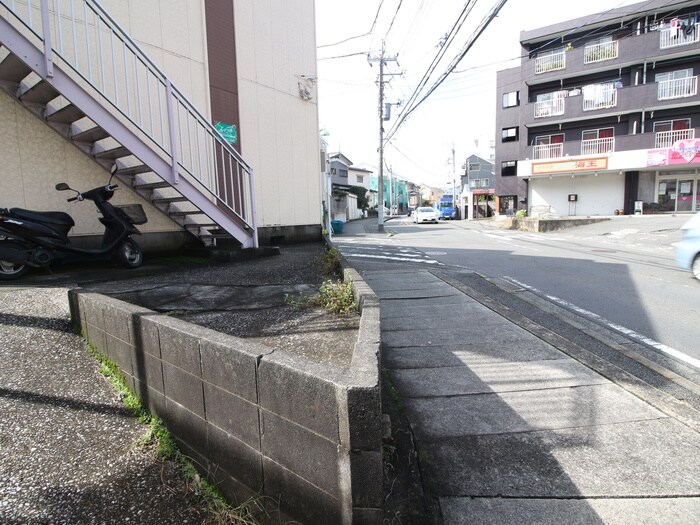 物件外観写真3　(周辺環境)