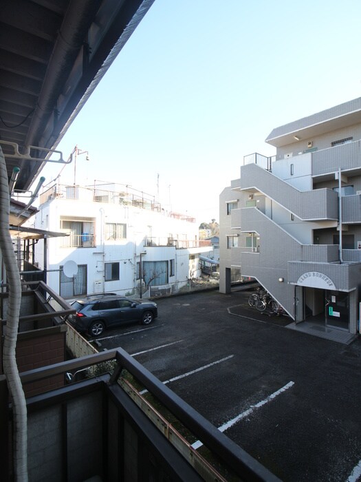 物件内観写真16　(室内からの展望)