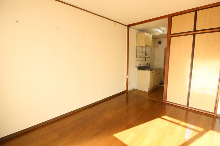 物件内観写真9　(居室)