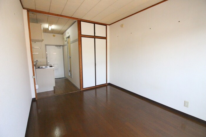 物件内観写真9　(居室)